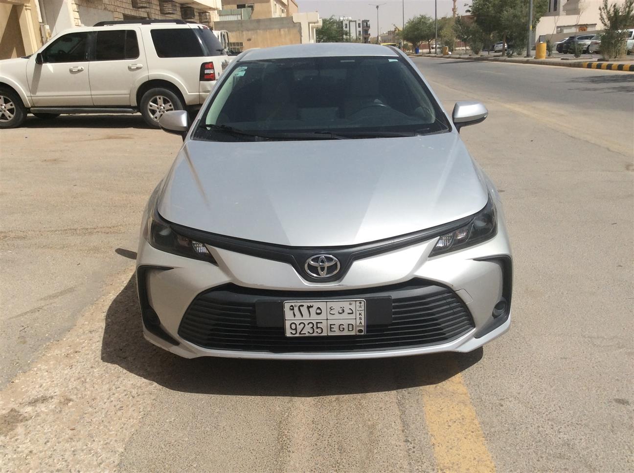تويوتا كورولاسيدان 1.6اوتوماتيك