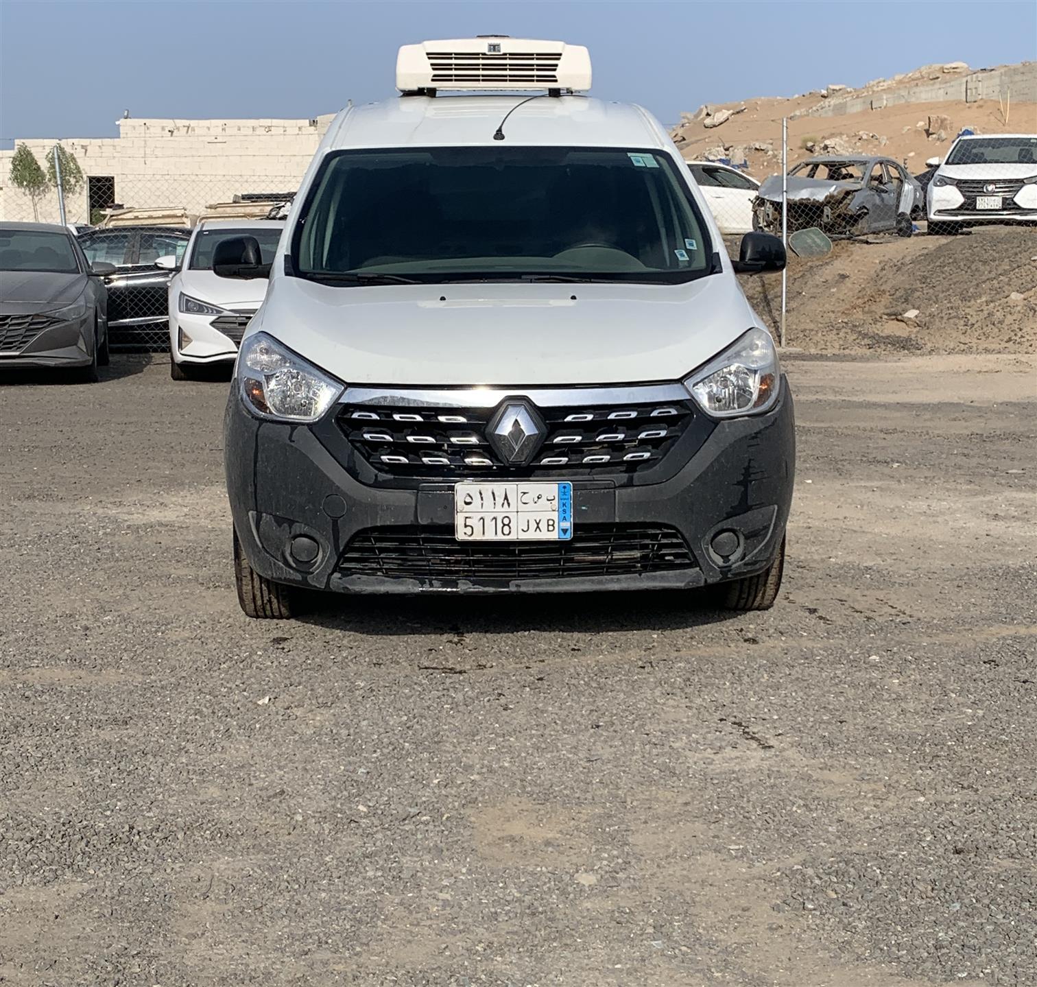 صوت بالمكينة -رينو- دوكر فان ثلاجة  -جير عادي