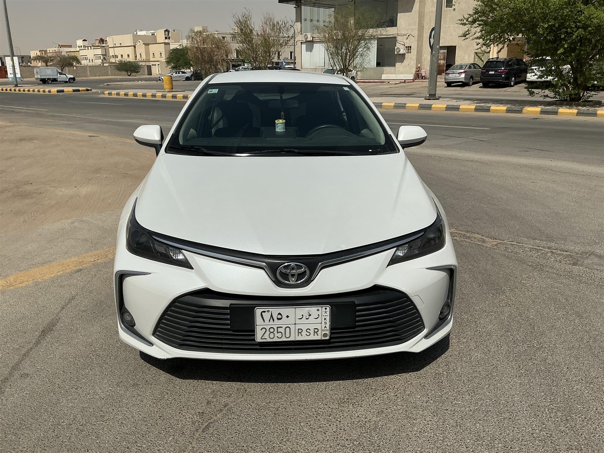 تويوتا كورولاسيدان 3 سلندر .5اوتوماتيك