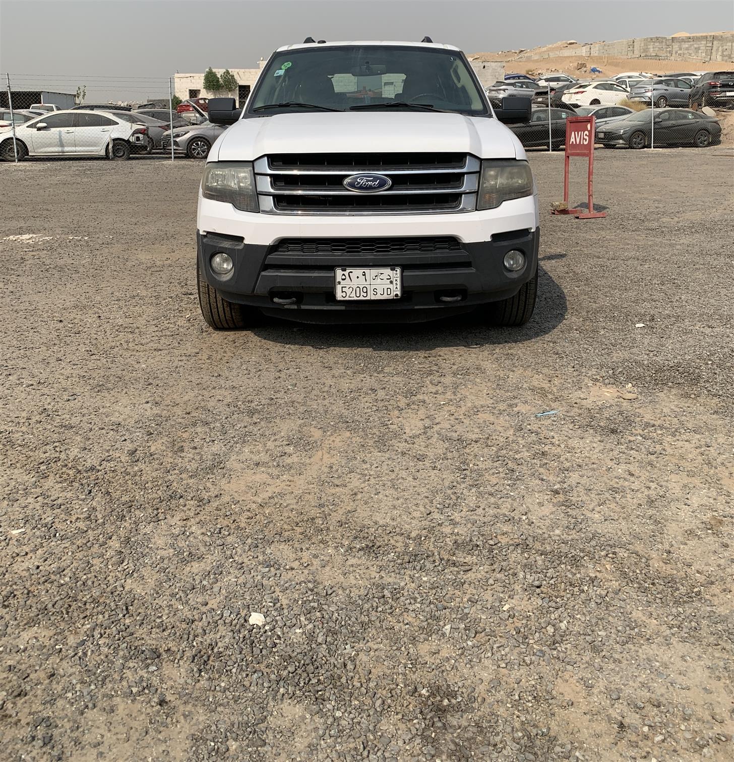 فورد-اكسبديشن اكس ال-اتوماتيك -6سلندر-دفع رباعي