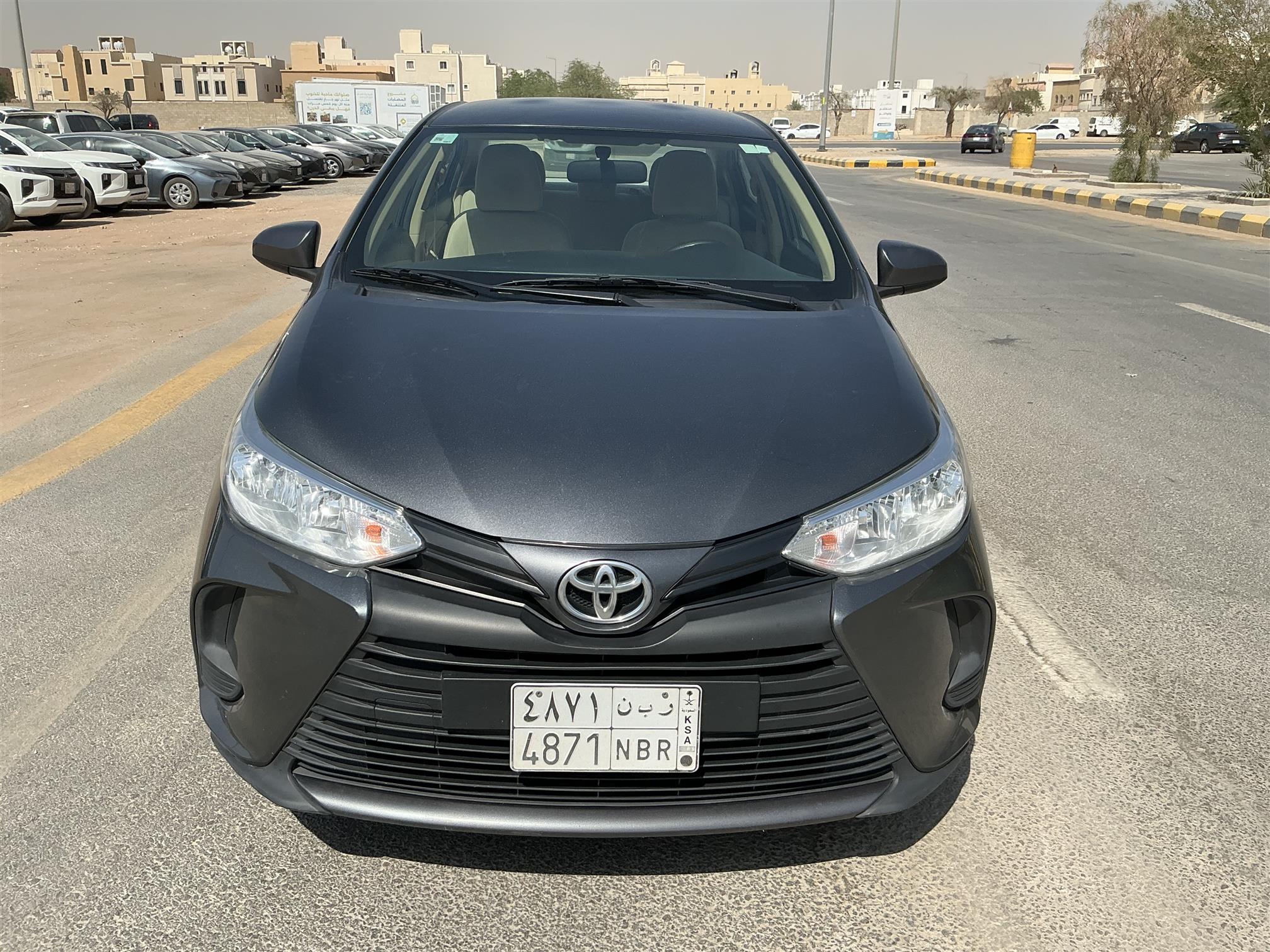 تويوتا يارس سيدان واي 1.5L اوتوماتيك