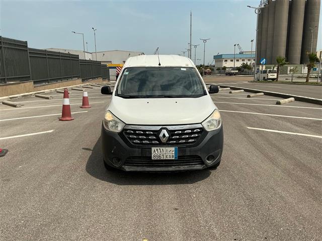 رينو دكار فان بضاعه بنزين عادي