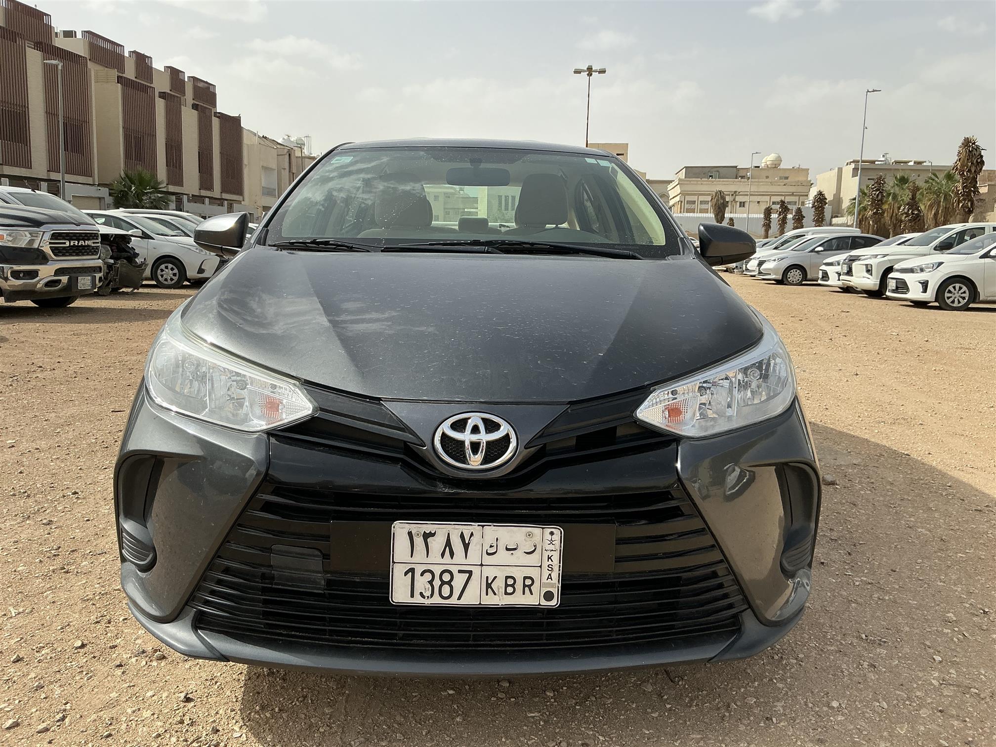 تويوتا يارس اوتوماتيك