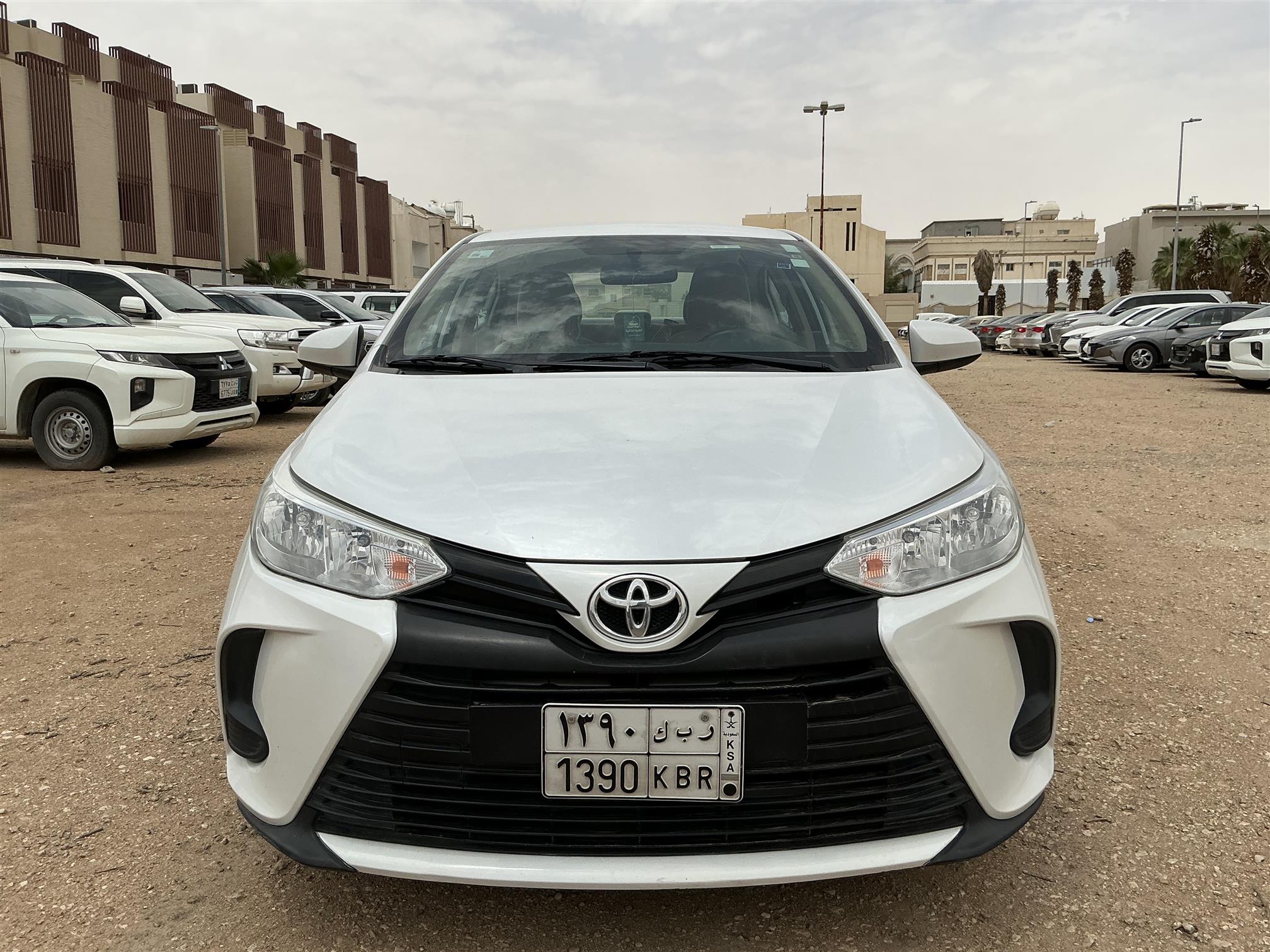 تويوتا يارس اوتوماتيك