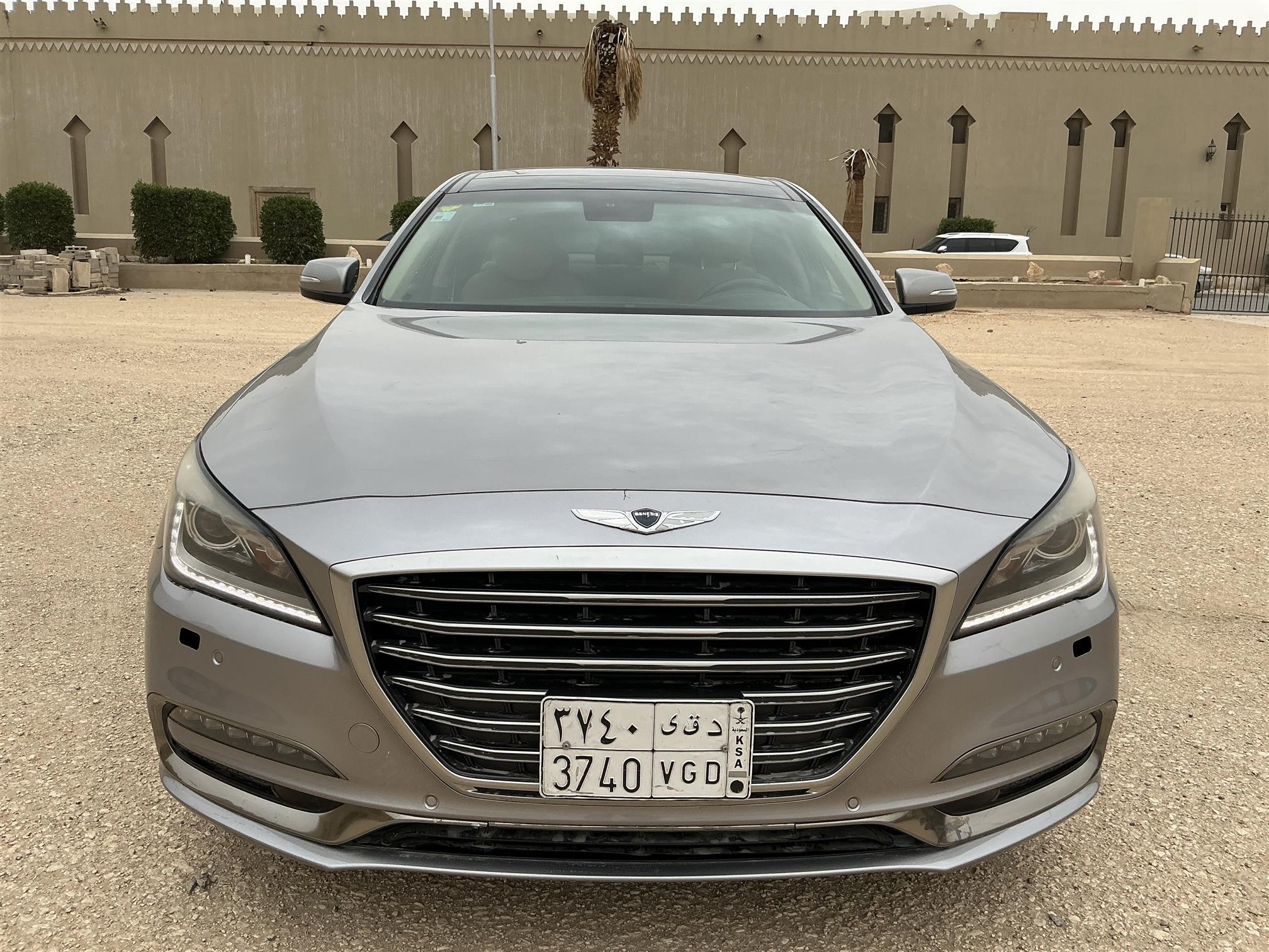 جينيسس-جي80-اتوماتيك-6سلندر  