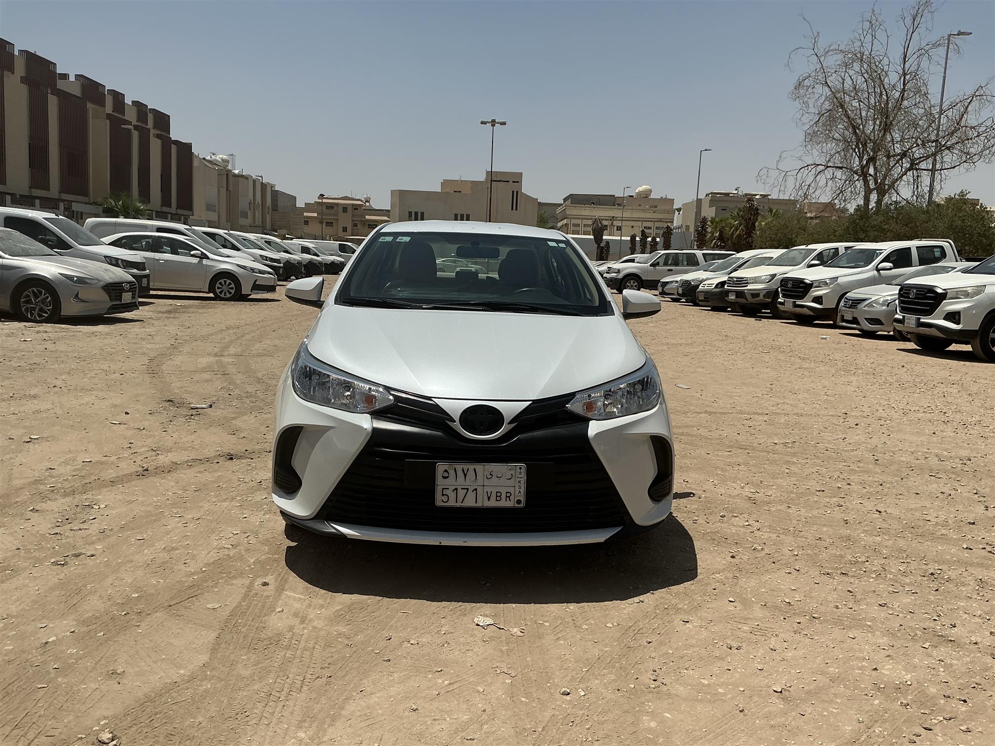 تويوتا يارس سيدان واي 1.5L اوتوماتيك