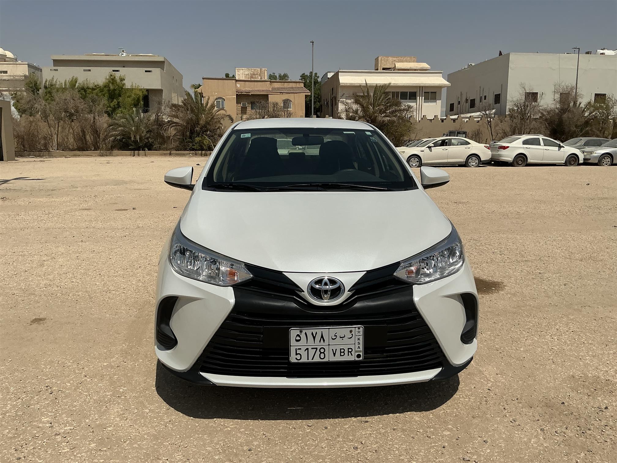 تويوتا يارس سيدان واي 1.5L اوتوماتيك