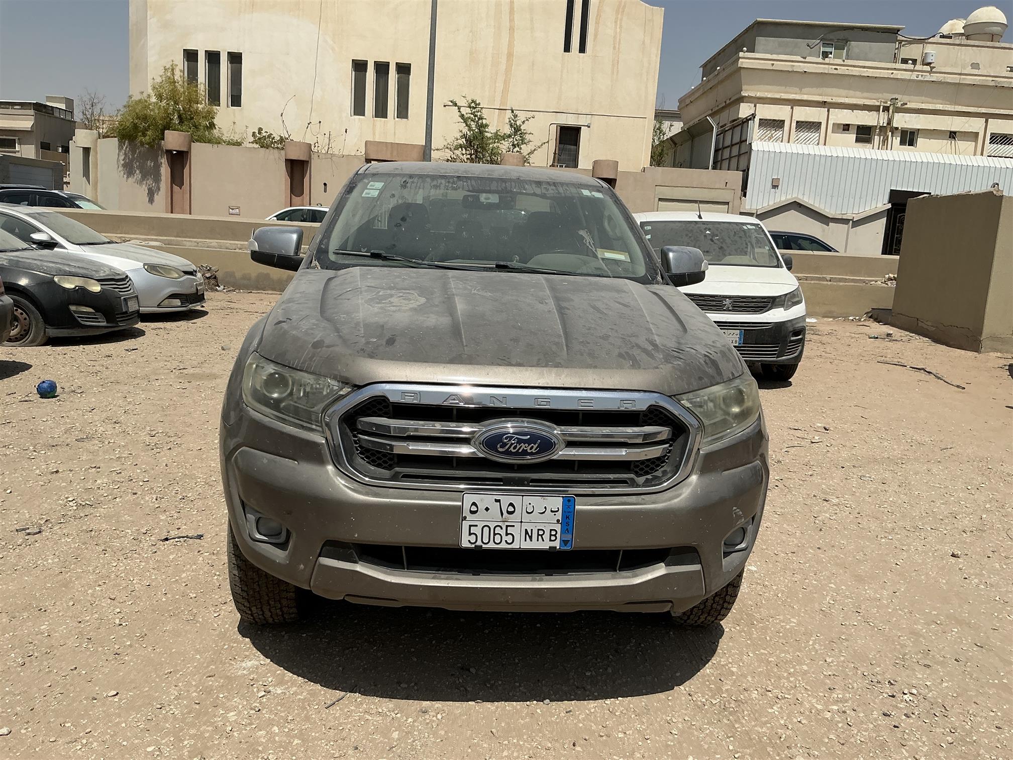 فورد رينجر غمارتين XLT 3.2 اتوماتيك  4X4 ديزل المحرك لايعمل تباع على حالتها