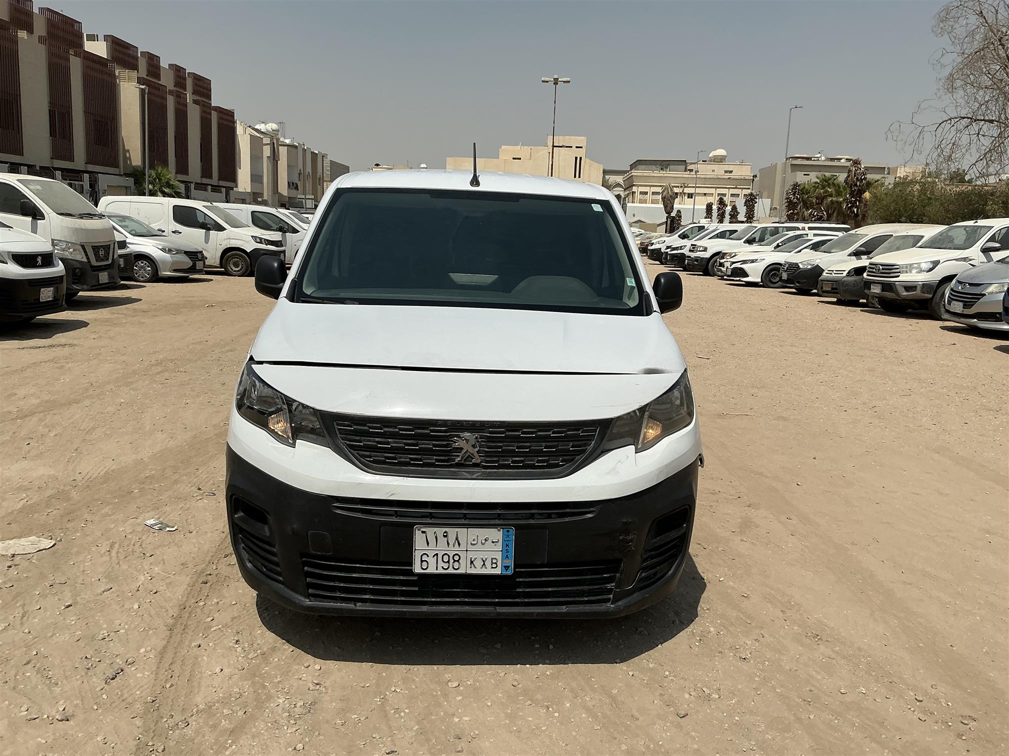 بيجو بارتنر فان بضاعه ديزل عادي  ت